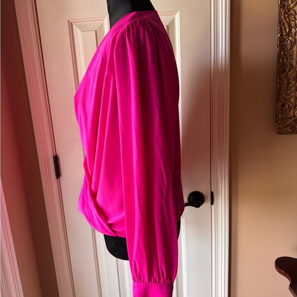 Elegant Karen Kane light and flowy Pink Women's Blouse - Picture 4 of 12